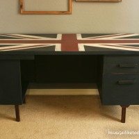 Jack - A Sophisticated Writing Desk